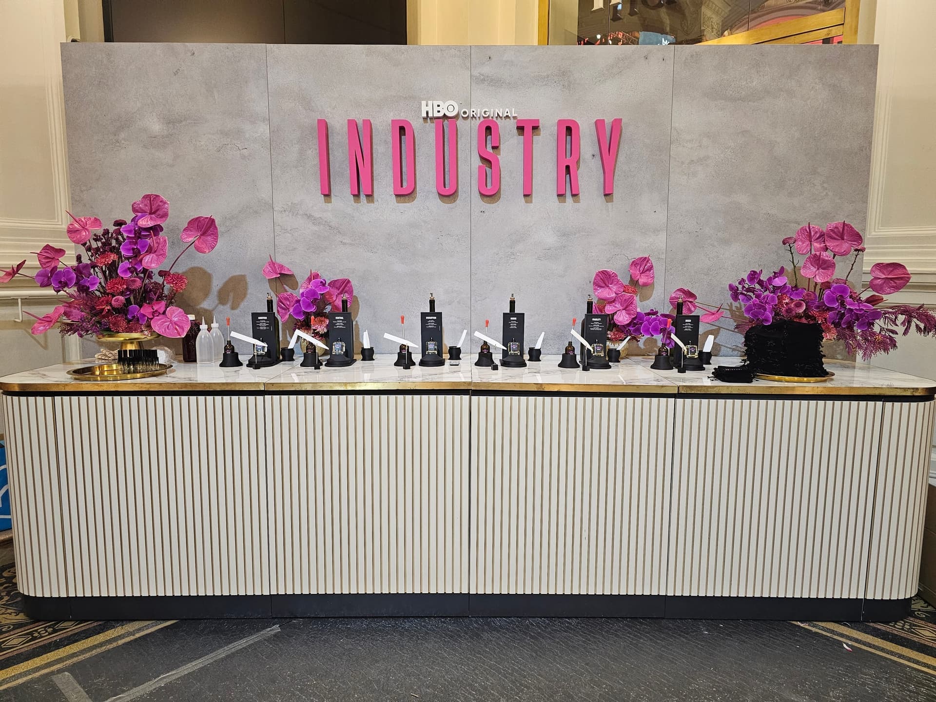 Florale Inszenierung bei einem Produktlaunch