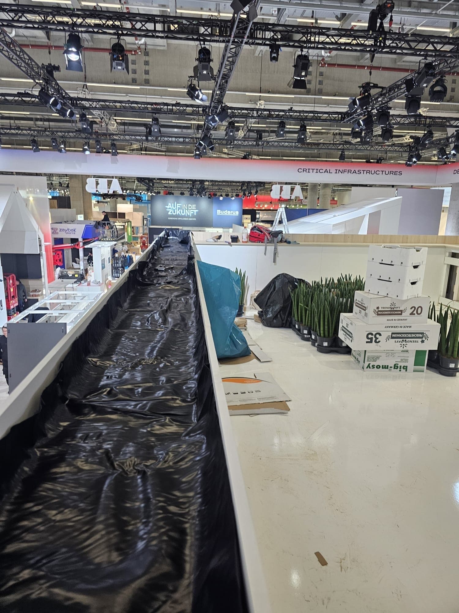 Messe Frankfurt Light + Building Impression