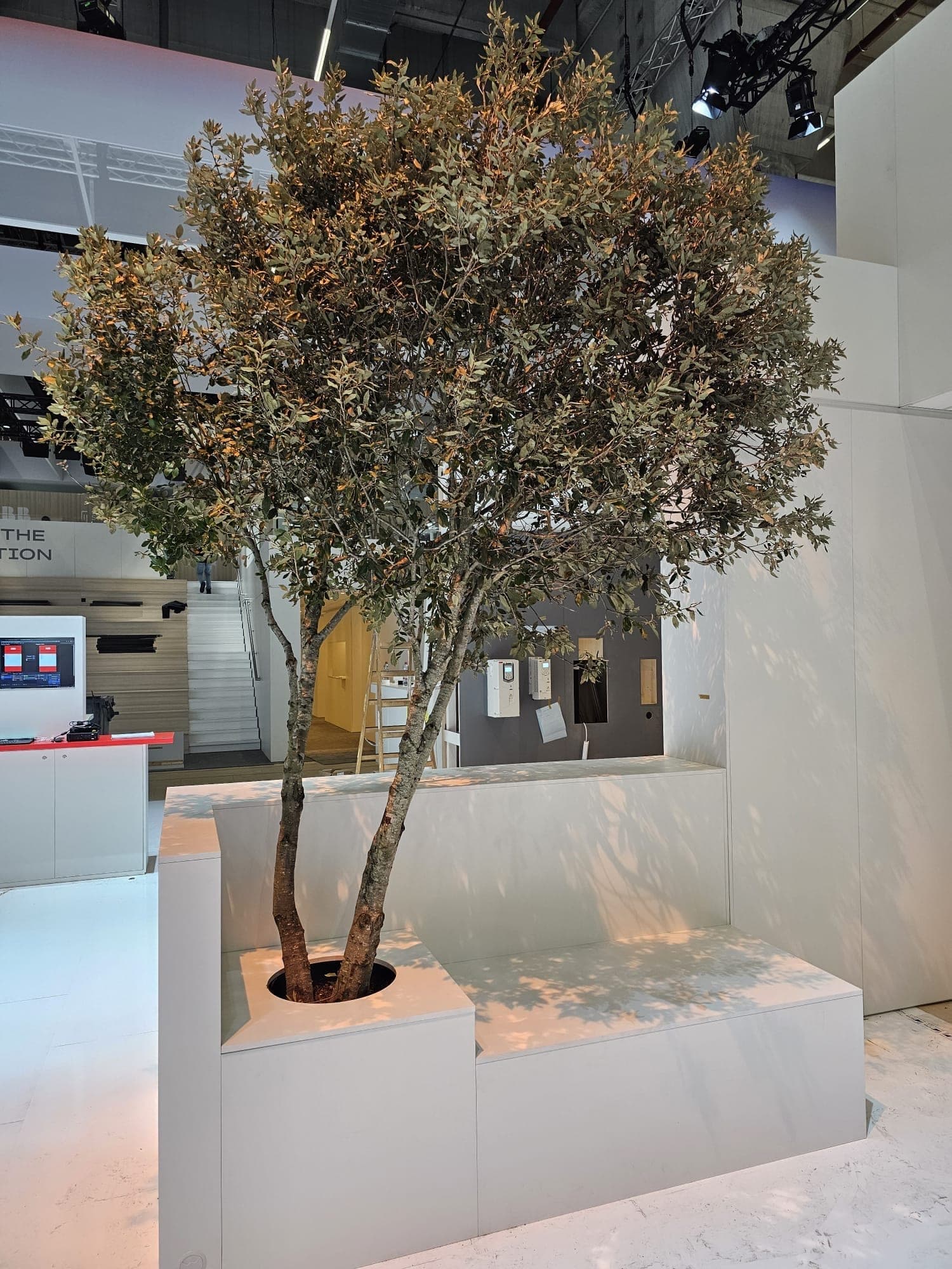 Messe Frankfurt Light + Building Impression